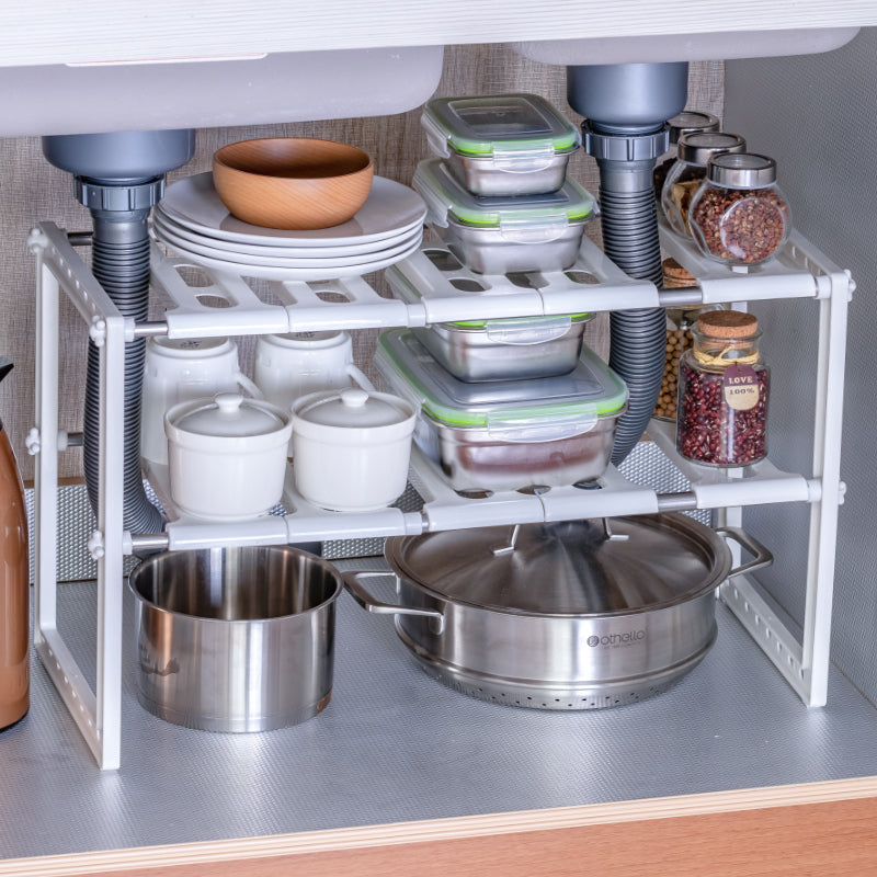 Kitchen shelf retractable shelf